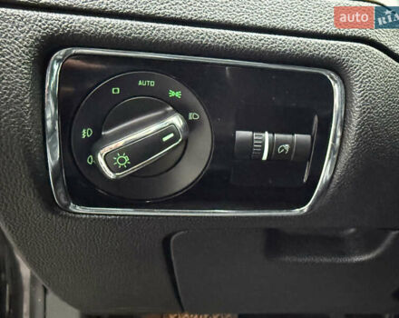 Коричневый Шкода Суперб, объемом двигателя 1.8 л и пробегом 186 тыс. км за 7999 $, фото 44 на Automoto.ua