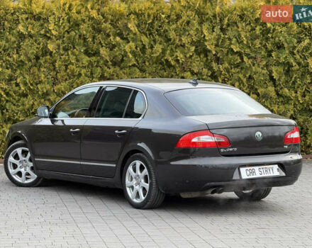 Коричневый Шкода Суперб, объемом двигателя 1.8 л и пробегом 186 тыс. км за 7999 $, фото 12 на Automoto.ua