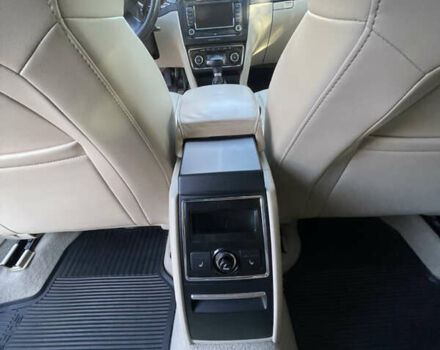 Коричневый Шкода Суперб, объемом двигателя 1.97 л и пробегом 337 тыс. км за 8600 $, фото 7 на Automoto.ua