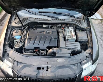 Коричневий Шкода Суперб, об'ємом двигуна 2 л та пробігом 265 тис. км за 8000 $, фото 2 на Automoto.ua