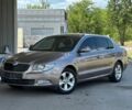 Коричневий Шкода Суперб, об'ємом двигуна 2 л та пробігом 238 тис. км за 9499 $, фото 1 на Automoto.ua