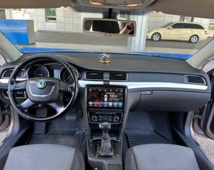 Коричневий Шкода Суперб, об'ємом двигуна 2 л та пробігом 238 тис. км за 9499 $, фото 13 на Automoto.ua