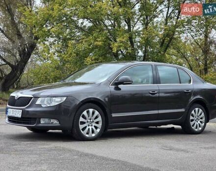 Коричневий Шкода Суперб, об'ємом двигуна 3.58 л та пробігом 255 тис. км за 11500 $, фото 2 на Automoto.ua