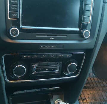 Шкода Суперб 2012 у Ужгороді на Automoto.ua Коричневий Шкода Суперб, об'ємом двигуна 1.6 л та пробігом 303 тис. км за 8900 $, фото 6 на Automoto.ua