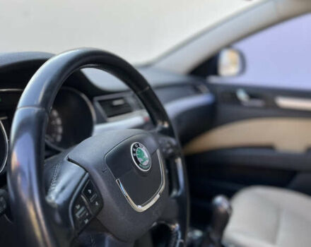 Коричневый Шкода Суперб, объемом двигателя 1.4 л и пробегом 243 тыс. км за 7499 $, фото 18 на Automoto.ua