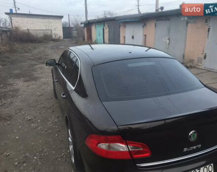 Коричневый Шкода Суперб, объемом двигателя 1.8 л и пробегом 173 тыс. км за 11000 $, фото 55 на Automoto.ua