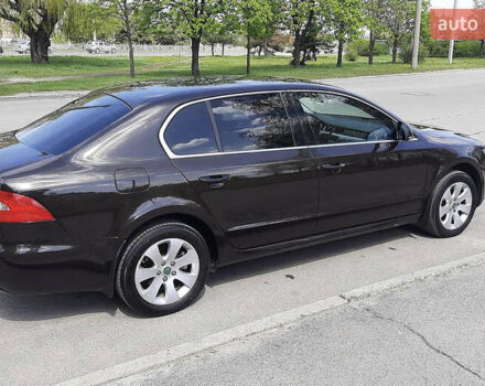 Коричневый Шкода Суперб, объемом двигателя 1.8 л и пробегом 173 тыс. км за 11000 $, фото 46 на Automoto.ua