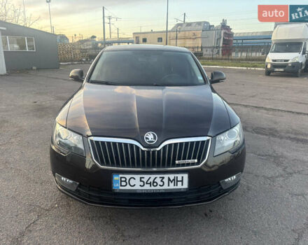 Коричневый Шкода Суперб, объемом двигателя 1.6 л и пробегом 269 тыс. км за 10799 $, фото 2 на Automoto.ua