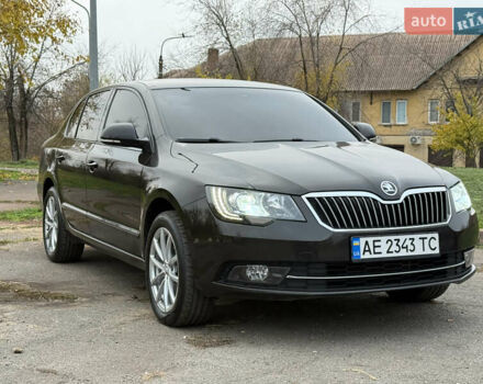 Коричневий Шкода Суперб, об'ємом двигуна 1.8 л та пробігом 235 тис. км за 11700 $, фото 1 на Automoto.ua