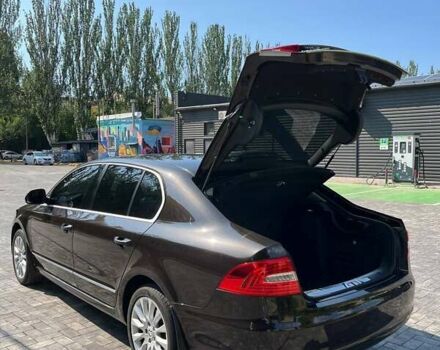 Шкода Суперб 2013 у Кривому Розі на Automoto.ua Коричневий Шкода Суперб, об'ємом двигуна 1.8 л та пробігом 173 тис. км за 11399 $, фото 16 на Automoto.ua