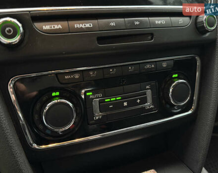 Коричневий Шкода Суперб, об'ємом двигуна 1.8 л та пробігом 227 тис. км за 10300 $, фото 16 на Automoto.ua