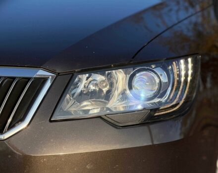 Коричневый Шкода Суперб, объемом двигателя 0 л и пробегом 235 тыс. км за 12600 $, фото 3 на Automoto.ua