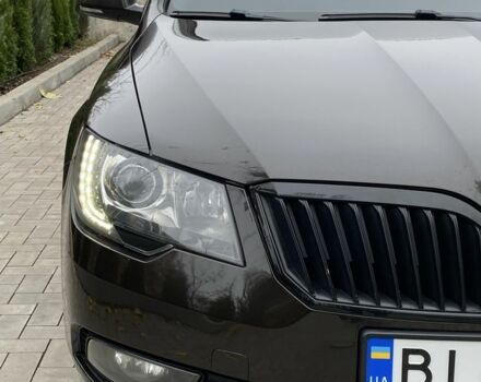 Коричневый Шкода Суперб, объемом двигателя 1.8 л и пробегом 200 тыс. км за 12500 $, фото 1 на Automoto.ua