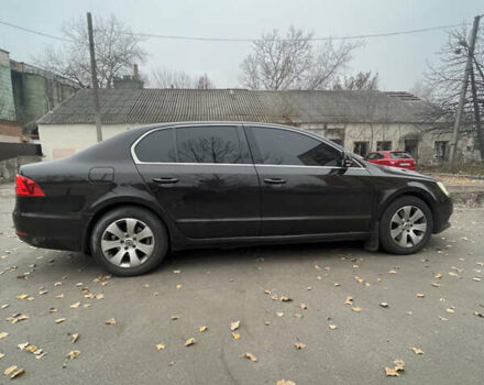 Коричневый Шкода Суперб, объемом двигателя 1.8 л и пробегом 240 тыс. км за 10000 $, фото 3 на Automoto.ua