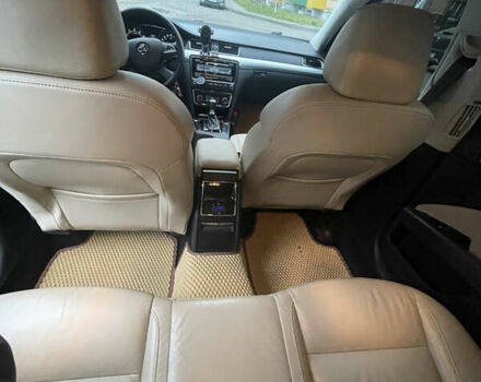 Коричневый Шкода Суперб, объемом двигателя 1.8 л и пробегом 240 тыс. км за 10000 $, фото 10 на Automoto.ua