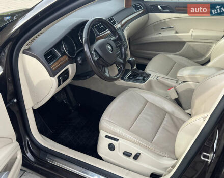 Коричневий Шкода Суперб, об'ємом двигуна 2 л та пробігом 280 тис. км за 14200 $, фото 16 на Automoto.ua