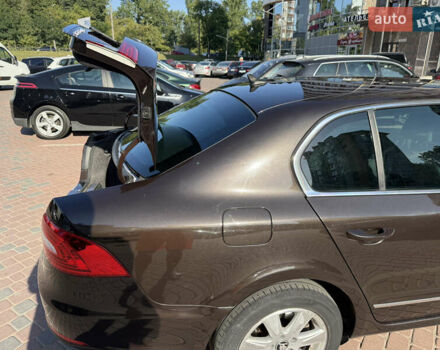 Коричневый Шкода Суперб, объемом двигателя 2 л и пробегом 280 тыс. км за 16000 $, фото 9 на Automoto.ua