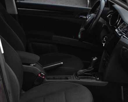 Коричневый Шкода Суперб, объемом двигателя 1.8 л и пробегом 219 тыс. км за 12500 $, фото 11 на Automoto.ua