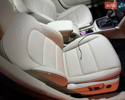 Коричневый Шкода Суперб, объемом двигателя 1.97 л и пробегом 189 тыс. км за 16000 $, фото 29 на Automoto.ua