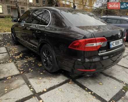 Коричневый Шкода Суперб, объемом двигателя 1.97 л и пробегом 189 тыс. км за 16000 $, фото 2 на Automoto.ua