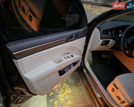 Коричневый Шкода Суперб, объемом двигателя 1.97 л и пробегом 189 тыс. км за 16000 $, фото 19 на Automoto.ua