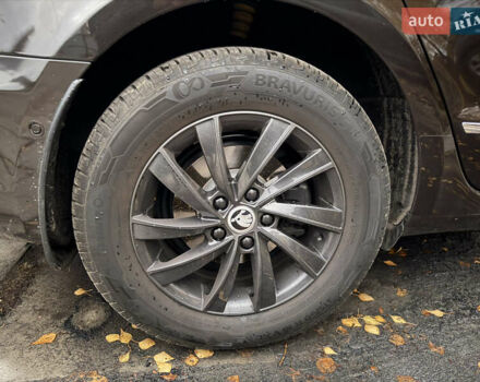 Коричневый Шкода Суперб, объемом двигателя 1.97 л и пробегом 189 тыс. км за 16000 $, фото 4 на Automoto.ua