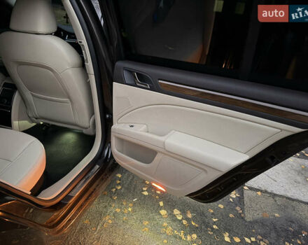 Коричневый Шкода Суперб, объемом двигателя 1.97 л и пробегом 189 тыс. км за 16000 $, фото 7 на Automoto.ua