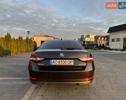 Коричневый Шкода Суперб, объемом двигателя 1.97 л и пробегом 245 тыс. км за 17900 $, фото 7 на Automoto.ua