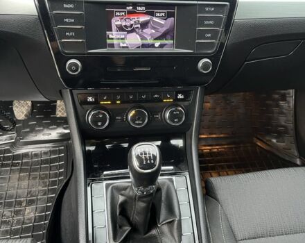 Коричневий Шкода Суперб, об'ємом двигуна 1.8 л та пробігом 160 тис. км за 11800 $, фото 7 на Automoto.ua