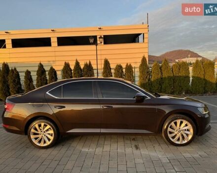 Коричневый Шкода Суперб, объемом двигателя 1.97 л и пробегом 245 тыс. км за 17900 $, фото 6 на Automoto.ua