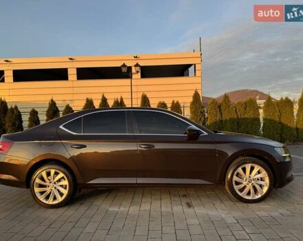 Коричневый Шкода Суперб, объемом двигателя 1.97 л и пробегом 245 тыс. км за 17900 $, фото 5 на Automoto.ua