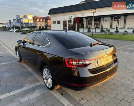 Коричневый Шкода Суперб, объемом двигателя 1.97 л и пробегом 245 тыс. км за 17900 $, фото 9 на Automoto.ua