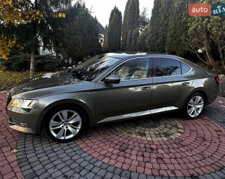 Коричневий Шкода Суперб, об'ємом двигуна 2 л та пробігом 247 тис. км за 18700 $, фото 2 на Automoto.ua