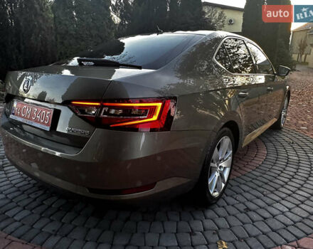 Коричневий Шкода Суперб, об'ємом двигуна 2 л та пробігом 247 тис. км за 18700 $, фото 7 на Automoto.ua