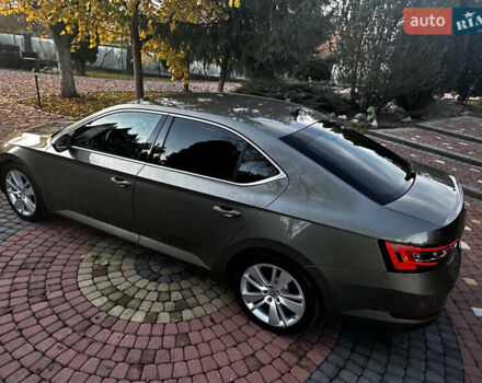 Коричневий Шкода Суперб, об'ємом двигуна 2 л та пробігом 247 тис. км за 18700 $, фото 15 на Automoto.ua