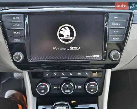 Коричневий Шкода Суперб, об'ємом двигуна 2 л та пробігом 247 тис. км за 18700 $, фото 47 на Automoto.ua