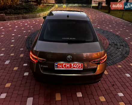 Коричневий Шкода Суперб, об'ємом двигуна 2 л та пробігом 247 тис. км за 18700 $, фото 84 на Automoto.ua