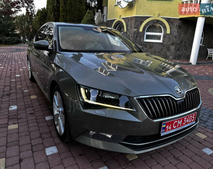 Коричневий Шкода Суперб, об'ємом двигуна 2 л та пробігом 247 тис. км за 18700 $, фото 31 на Automoto.ua