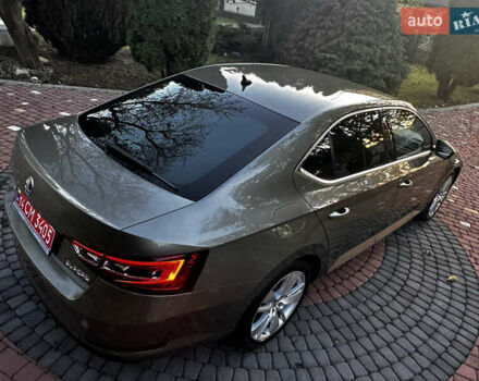 Коричневий Шкода Суперб, об'ємом двигуна 2 л та пробігом 247 тис. км за 18700 $, фото 17 на Automoto.ua