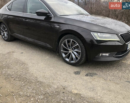 Коричневый Шкода Суперб, объемом двигателя 1.98 л и пробегом 255 тыс. км за 20500 $, фото 4 на Automoto.ua