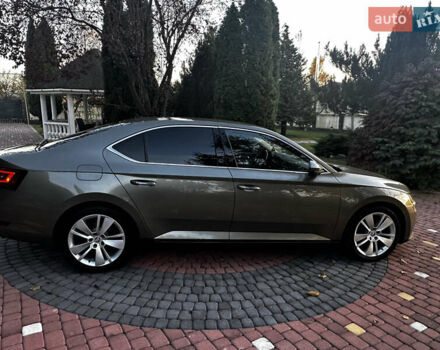 Коричневий Шкода Суперб, об'ємом двигуна 2 л та пробігом 247 тис. км за 18700 $, фото 9 на Automoto.ua