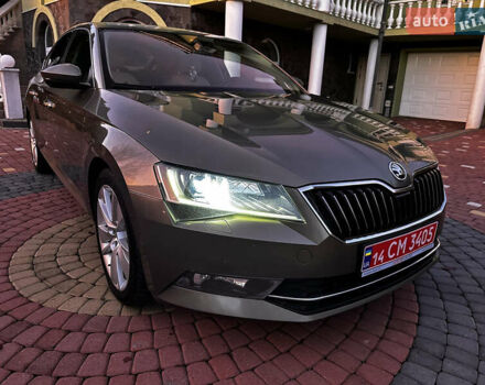 Коричневий Шкода Суперб, об'ємом двигуна 2 л та пробігом 247 тис. км за 18700 $, фото 90 на Automoto.ua