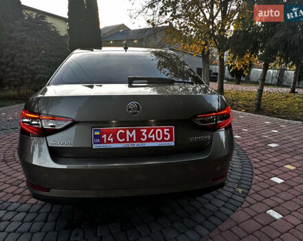 Коричневий Шкода Суперб, об'ємом двигуна 2 л та пробігом 247 тис. км за 18700 $, фото 6 на Automoto.ua
