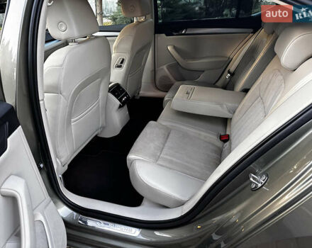 Коричневий Шкода Суперб, об'ємом двигуна 2 л та пробігом 247 тис. км за 18700 $, фото 56 на Automoto.ua