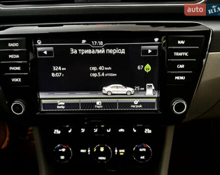 Коричневий Шкода Суперб, об'ємом двигуна 2 л та пробігом 247 тис. км за 18700 $, фото 94 на Automoto.ua