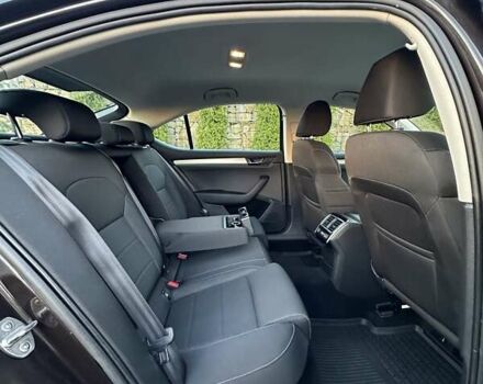 Коричневий Шкода Суперб, об'ємом двигуна 1.97 л та пробігом 197 тис. км за 18750 $, фото 127 на Automoto.ua