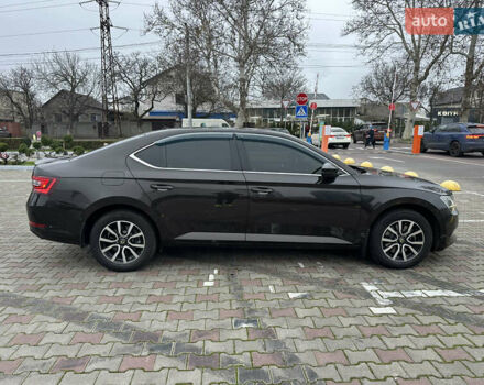 Коричневый Шкода Суперб, объемом двигателя 1.8 л и пробегом 83 тыс. км за 18900 $, фото 5 на Automoto.ua