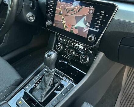 Коричневий Шкода Суперб, об'ємом двигуна 1.97 л та пробігом 197 тис. км за 18750 $, фото 81 на Automoto.ua