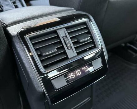 Коричневий Шкода Суперб, об'ємом двигуна 1.97 л та пробігом 197 тис. км за 18750 $, фото 119 на Automoto.ua