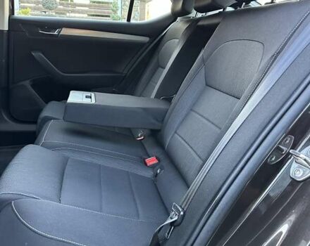 Коричневий Шкода Суперб, об'ємом двигуна 1.97 л та пробігом 197 тис. км за 18750 $, фото 114 на Automoto.ua